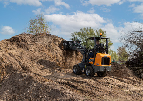 g1500 giant 4in1bucket[3]